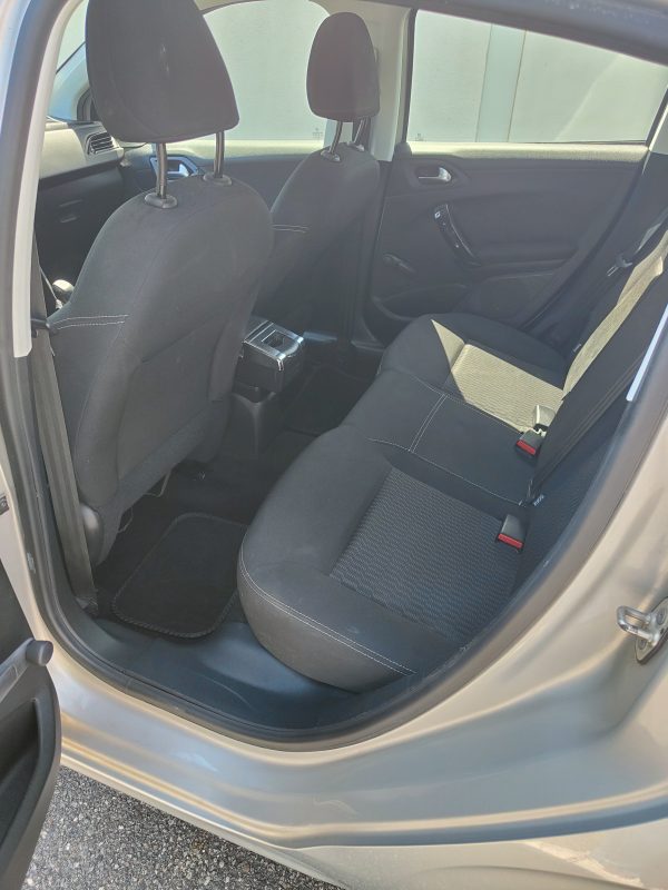 Peugeot 208 1.6 HDI 100CV Diesel